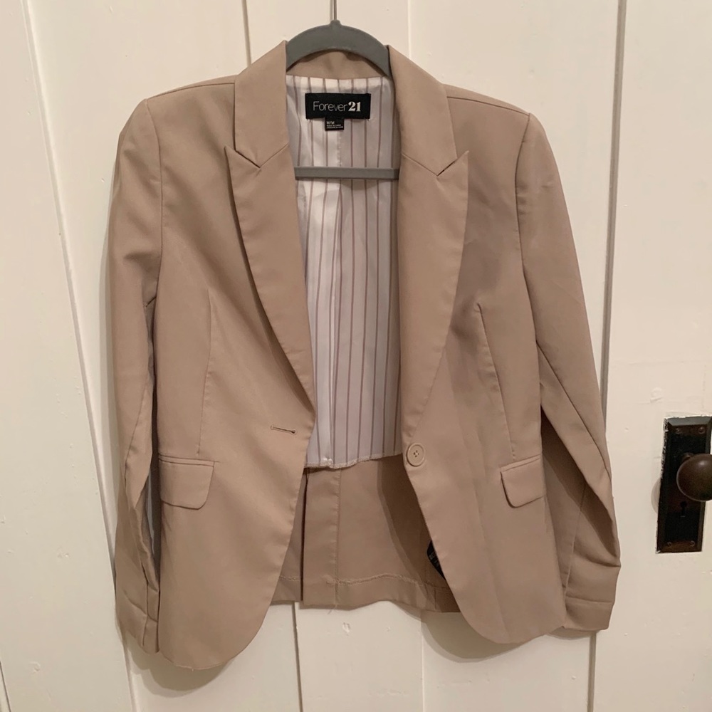 Forever 21 Women’s Tan One Button Blazer